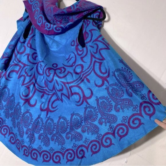 La Cera Blue Purple Swirl Patterned Reversible Shawl Poncho - Picture 14 of 16
